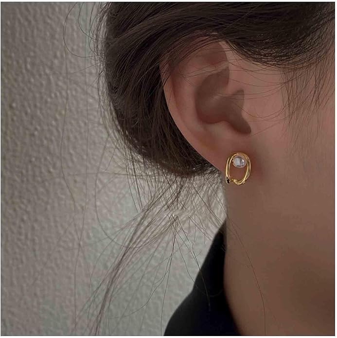 Vintage Pearl Claw Earrings Pearl Claw Stud Earrings Gold Circle Earrings Minimal Pearl Earrings Jewelry for Women-Velvo Beauty