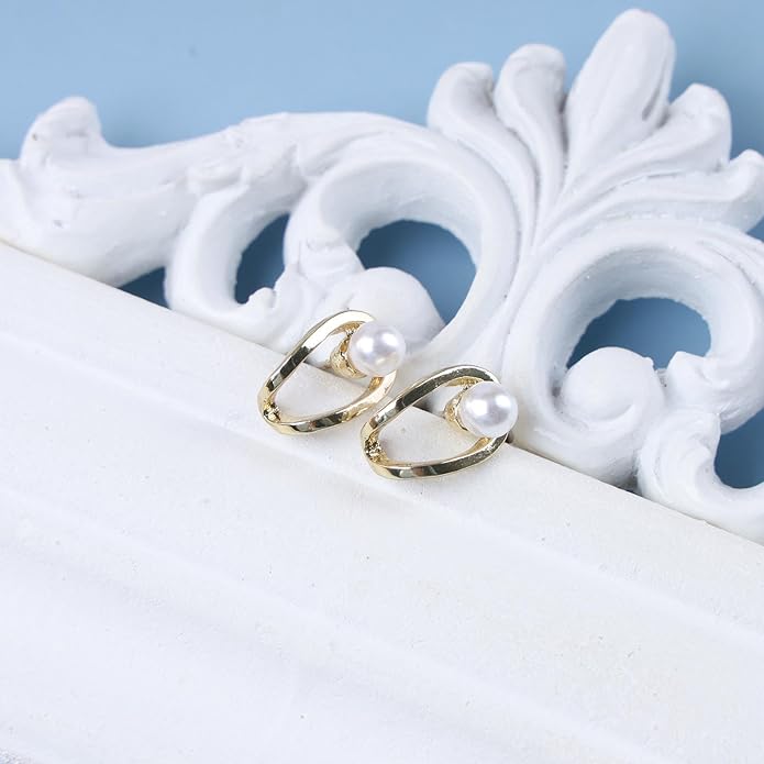 Vintage Pearl Claw Earrings Pearl Claw Stud Earrings Gold Circle Earrings Minimal Pearl Earrings Jewelry for Women-Velvo Beauty