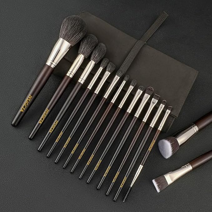 Professional makeup brush set with makeup bag. Includes Brushes for Contouring, Highlighting, Eyeshadow, Foundation & More. 15 Pcs Wool makeup brush-Velvo Beauty