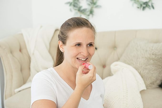 Mambino Organics Kissable Lip Balm, Moisturizing Glossy Vegan Lips, Juicy Red Grapefruit, 7 g-Velvo Beauty