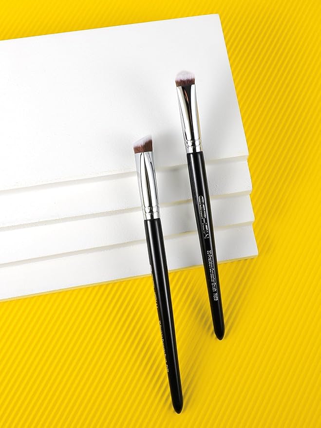 EIGSHOW Concealer Brush Under Eye, Small Triangle Brushes for Precise Coverage Dark Circles Blemishes Acne, Blending Cream and Liquid (F658)-Velvo Beauty