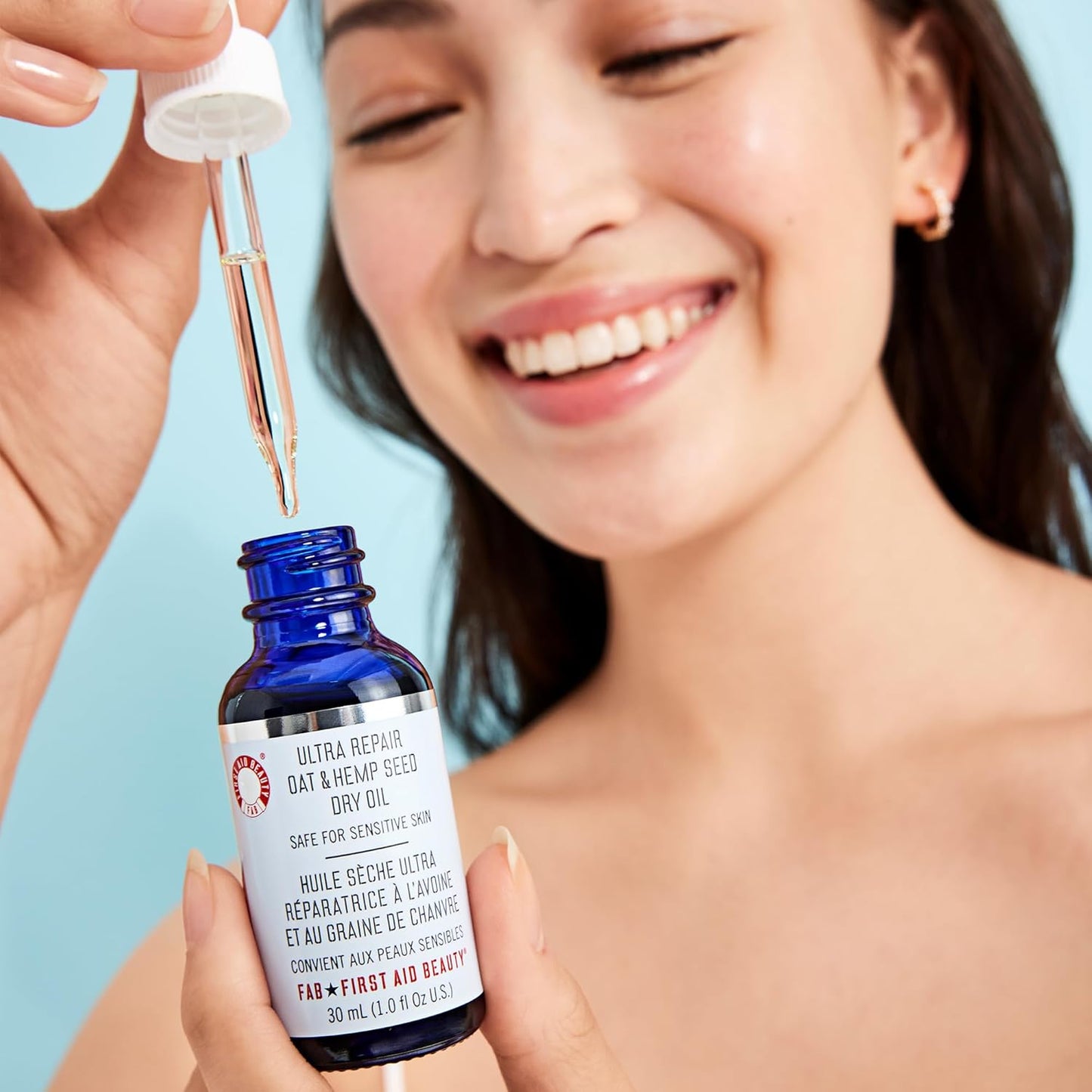 First Aid Beauty Ultra Repair Oat & Hemp Seed Oil – Hydrating, Non-Greasy Facial Oil with Arnica & Colloidal Oatmeal for Redness Relief – Calms Dry, Distressed Skin – Fragrance Free, 1 oz-Velvo Beauty