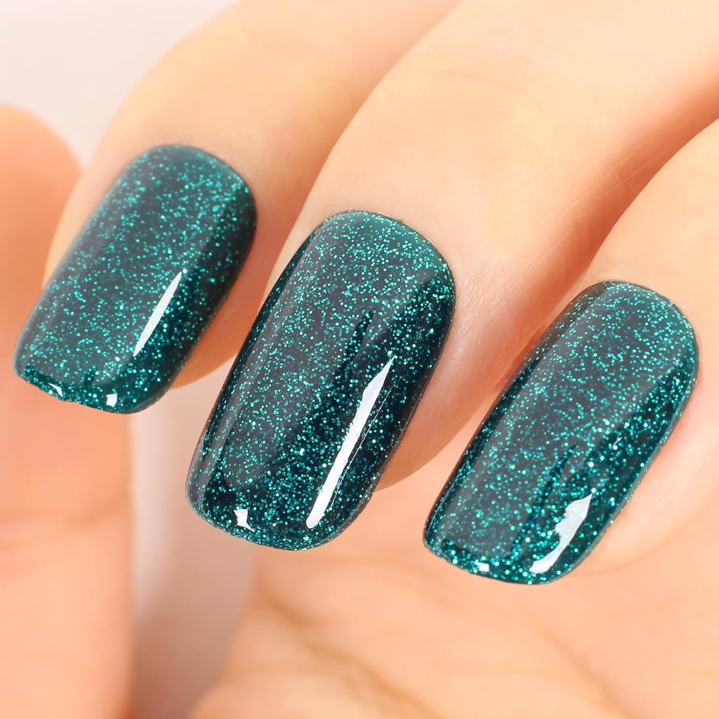 Glitter Gel Polish, Sparkly Shimmer Green Gel Nail Polish, 15ml Soak Off UV Gel Nail Polish for DIY Manicure, St. Patrick's Day Christmas Green Color Gel - GP0063-Velvo Beauty