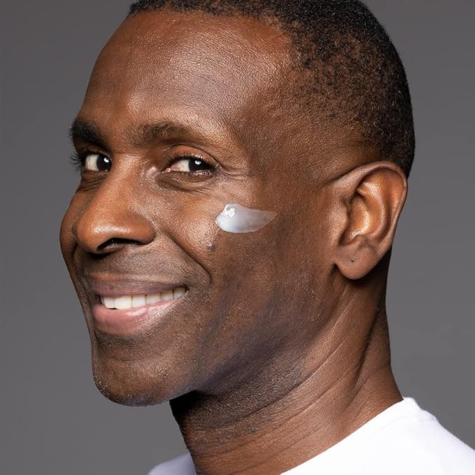 Shakeup - 4-Piece Mens Anti-Aging Gift Set, Age Def-Eye Lifting Eye Cream, Pro-Youth Serum, Matte-Effect Moisturiser, Plus Wash Bag-Velvo Beauty