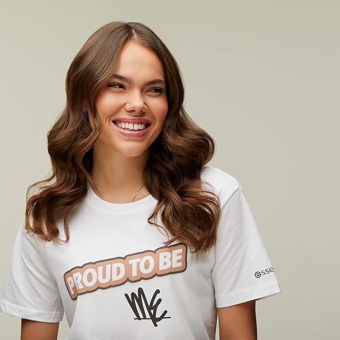 essence cosmetics Pretty Natural hydrating foundation 24h long lasting makeup 30ml (100 Warm Caramel)-Velvo Beauty