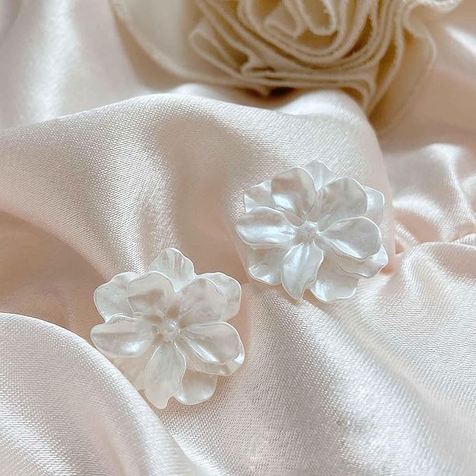 Unique Large White Flower Earrings Studs Vintage Acrylic Floral Petal Earrings Statement French Camellia Flower Earrings Studs Bridal Wedding Prom Earrings Jewelry for Women-Velvo Beauty