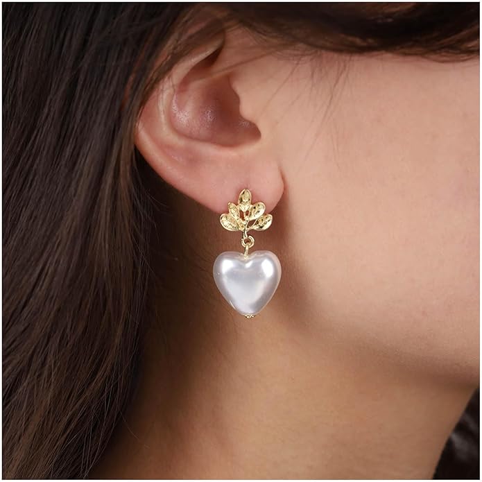 Vintage Pearl Heart Drop Earrings Gold Leaf Pearl Earrings White Pearl Heart Earrings Bridal Pearl Stud Earrings Jewelry for Women-Velvo Beauty