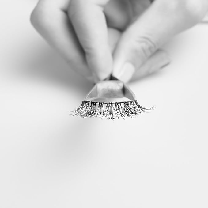 Natural Lashes Wispy Lashes Everyday Natural Look Flared Eyelashes False Eye Lashes Soft Fluffy Lashes False Eyelashes 7 Pairs D20-Velvo Beauty