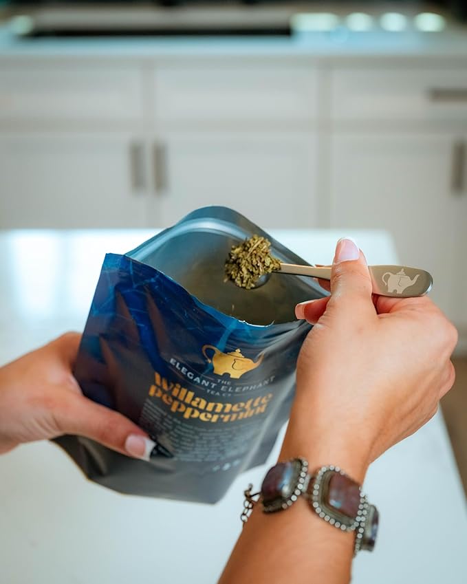 Willamette Peppermint Tea, Organic Loose Leaf Mint Herbal Tea – Soothing, Caffeine-Free – Refreshing Hot or Iced – 4 oz Resealable Bag (Makes 50 Cups) – The Elegant Elephant-Velvo Beauty