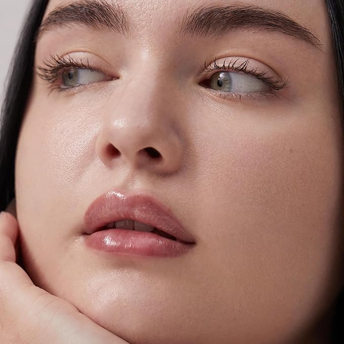 Summer Fridays Sheer Skin Tint - Skin Tint with Hyaluronic Acid - Helps Diminish Uneven Skin Tone - Sheer to Light Coverage - Shade 1 - Fair with Neutral Peach Undertones (1 Fl Oz)-Velvo Beauty