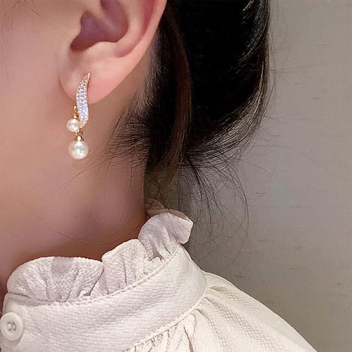 Vintage Crystal Pearl Drop Earrings Sparkly Leaf Earrings Rhinestone Pearl Dangle Earrings Gold Cz Spiral Leaf Earring Jewelry for Women-Velvo Beauty