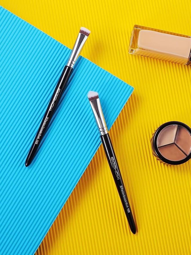 EIGSHOW Concealer Brush Under Eye, Small Triangle Brushes for Precise Coverage Dark Circles Blemishes Acne, Blending Cream and Liquid (F658)-Velvo Beauty