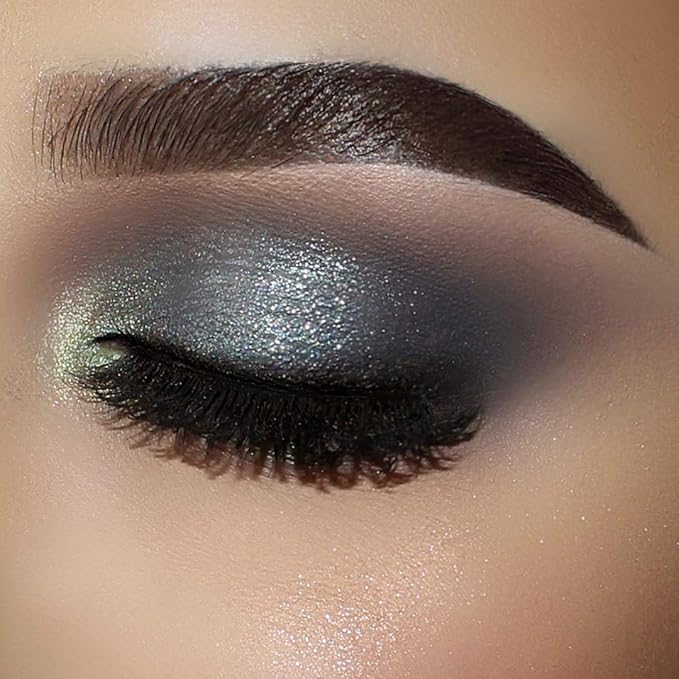 Sigma Beauty On-the-Go Eyeshadow Palette - Ivy - 9 Bold Eyeshadow Shades in Matte, Shimmer and Metalic Finishes - Highly Pigmented Vegan Eye Makeup Palette - Clean Beauty Products-Velvo Beauty