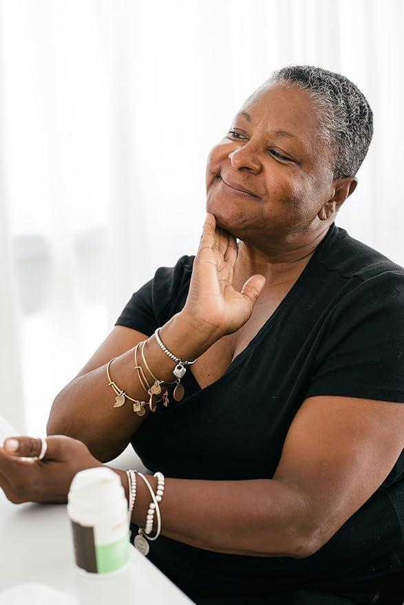 Second Trimester Set – All Natural Skincare Pregancy Gift Box – Anti-stretch mark Belly Oil, Moisturizing Body Oil, Face Polish, Face Moisturizer - Mambino Organics-Velvo Beauty