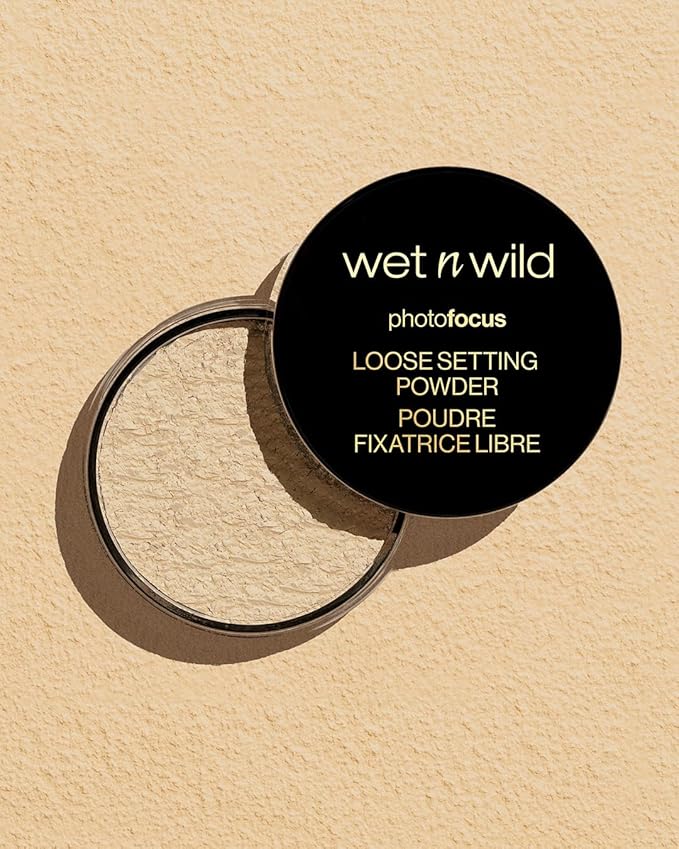 wet n wild Photo Focus Loose Baking Setting Powder, Highlighter Makeup, Suitable for All Skin Tones, Banana-Velvo Beauty