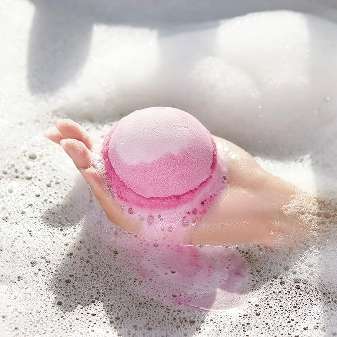 Gifts Baskets for Women, Christmas Bath Sets for Women Gift, 12Pcs Lavender Spa Kit Includes Bath Bomb, Body Lotion, Body Wash, Spa Basket for Men, Gifts for Birthday Christmas-Velvo Beauty