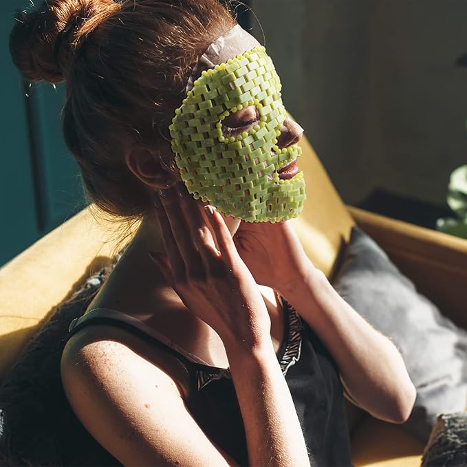 Jade Facial Mask, Jade Sleep Natural Stone Mask, Green Facial Cooling Mask, Jade Eye Mask Beauty Skincare Massage Tools for Alleviate Puffiness Face Massage Puffy Eyes Dark Circles-Velvo Beauty