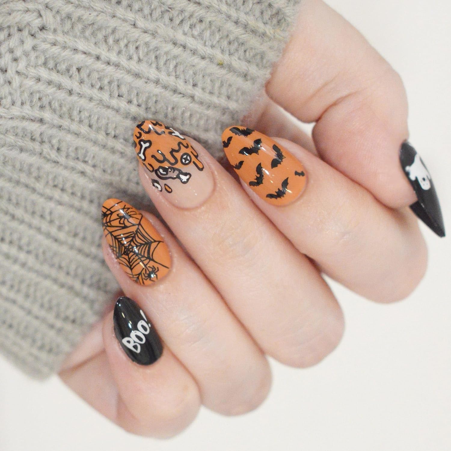 Maniology Halloween Limited Edition Nail Stamping Starter Kit (Plate, Polish, Top Coat, Stamper and Scraper Card)-Velvo Beauty