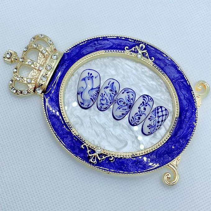 3 Pcs Nail Art Palette, Nail Art Painting Mixed Color Palettes Crown Nail Holder Retro Nail Art Display Board, Nail Art Display Tools Photography Props-Velvo Beauty