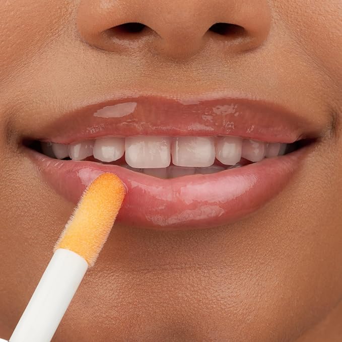 essence | Hydra Kiss Lip Oil | Vegan & Cruelty Free (02 | Honey, Honey!)-Velvo Beauty