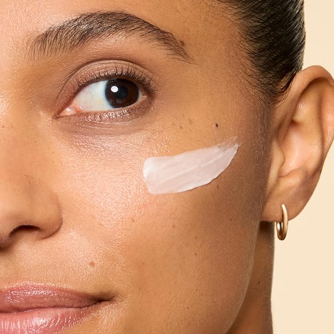 Honest Beauty Everyday Radiance Vitamin C Lightweight Moisturizer | Brightens + Improves Skin Tone | Gentle for Sensitive Skin, Fragrance Free, Vegan | 1.7 fl oz-Velvo Beauty