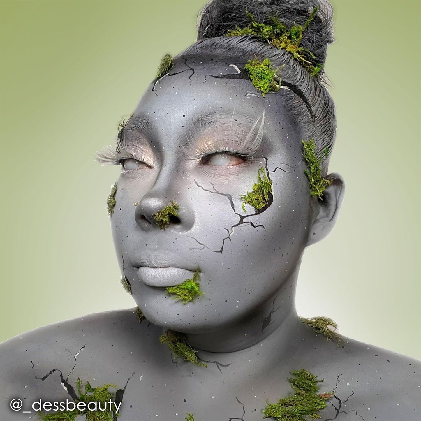 Mehron Makeup StarBlend Cake Makeup | Wet/Dry Pressed Powder | Powder Foundation | Light Grey Face Paint & Body Paint 2 oz (56g)-Velvo Beauty