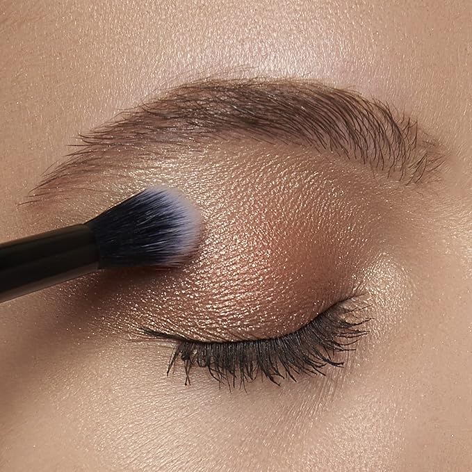 LAURA GELLER NEW YORK All-Over Eye Shadow Brush, Black Wooden Handle-Velvo Beauty