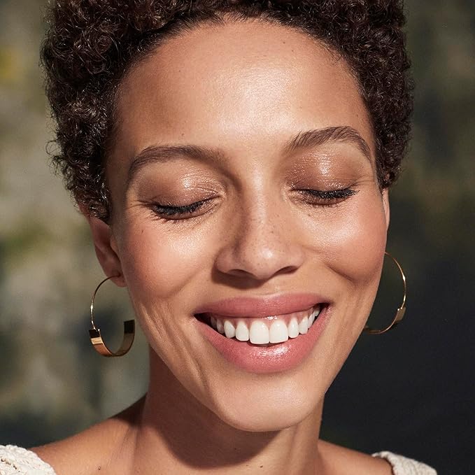 Well People Bio Powder Foundation, Lightweight & Hydrating Foundation For Perfecting & Smoothing Skin, Semi-Matte Finish, Vegan & Cruelty-free, 3W-Velvo Beauty