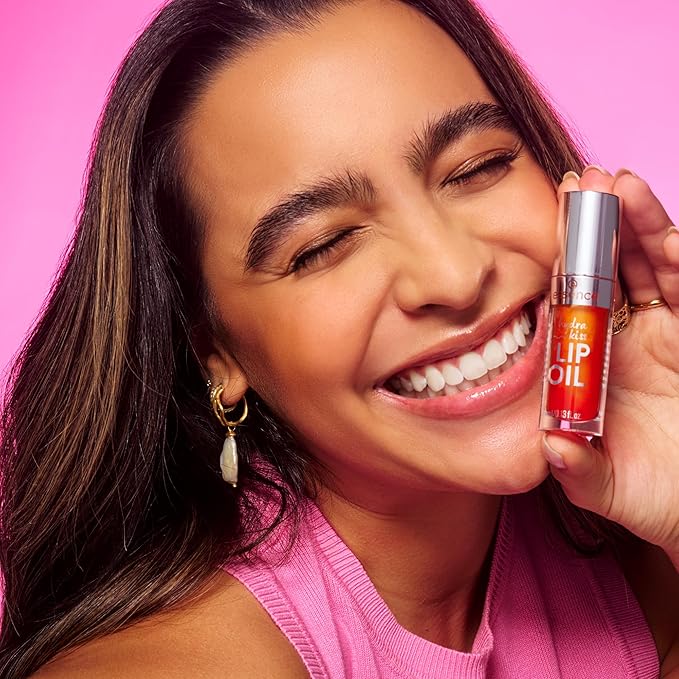 essence | Hydra Kiss Lip Oil | Vegan & Cruelty Free (02 | Honey, Honey!)-Velvo Beauty