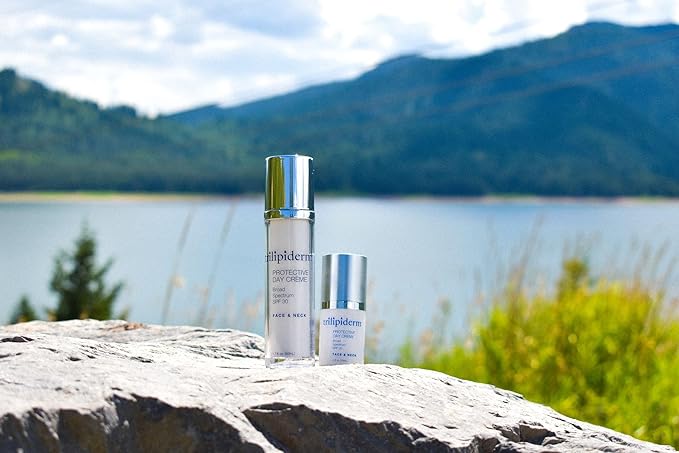 Trilipiderm Rehydration Night Créme .5oz + Protective Day Créme Broad Spectrum SPF 30 .5oz Travel/Trial Size Transformative, moisture-rich crème with hyaluronic acid and Retinol-Velvo Beauty