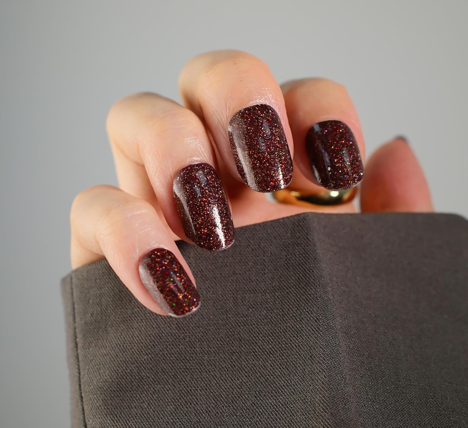 Nail Polish Strips, 32PCS Salon Quality Wraps, Long Lasting Gel Nail Stickers for Women Easy Apply& Remove (Chocolate Brown Glitter)-Velvo Beauty