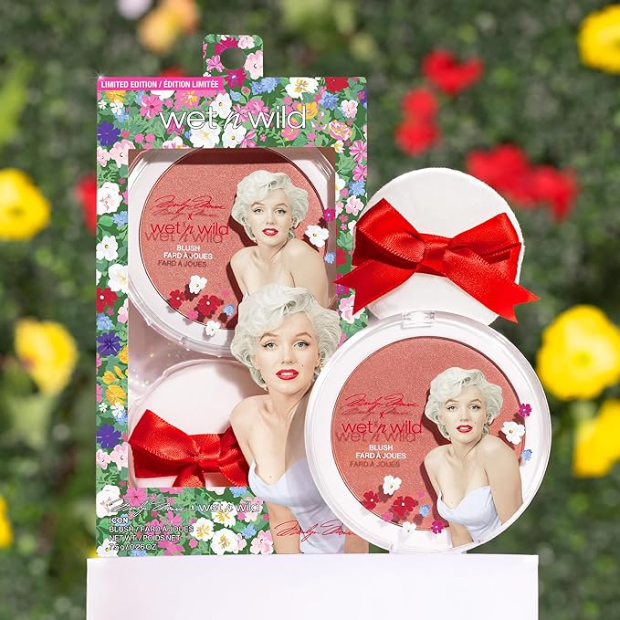 Wet n Wild Marilyn Monroe Icon Blush in Rose-Velvo Beauty