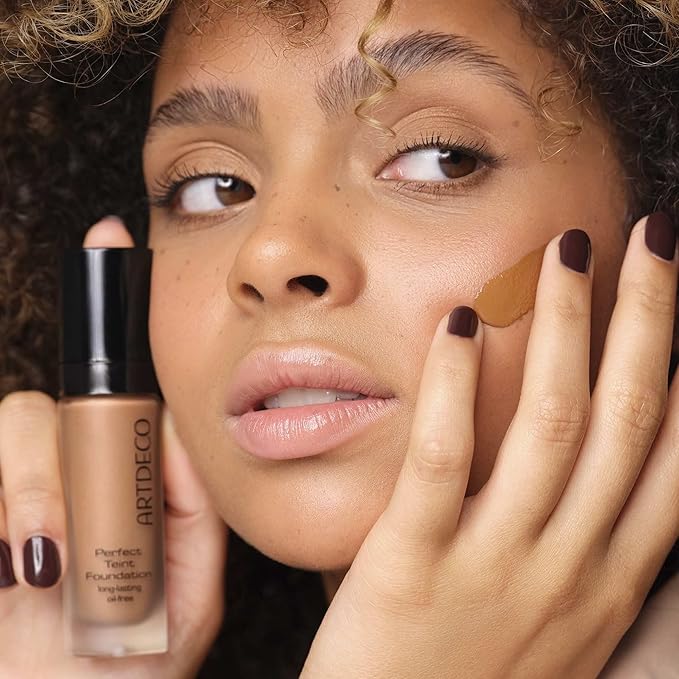 ARTDECO Perfect Teint Foundation - Warm Butter Pecan - Lightweight Liquid Formula - Medium to Full Coverage - Without Mask-Like Effect - Vegan Makeup - Hyaluron - 0.67 Fl Oz-Velvo Beauty