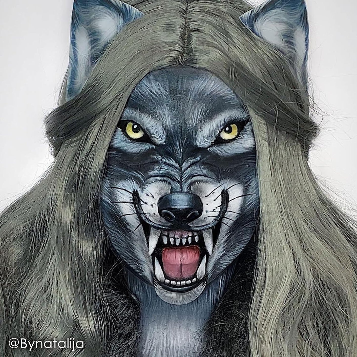 Mehron Makeup StarBlend Cake Makeup | Wet/Dry Pressed Powder | Powder Foundation | Monster Grey Face Paint & Body Paint 2 oz (56g)-Velvo Beauty