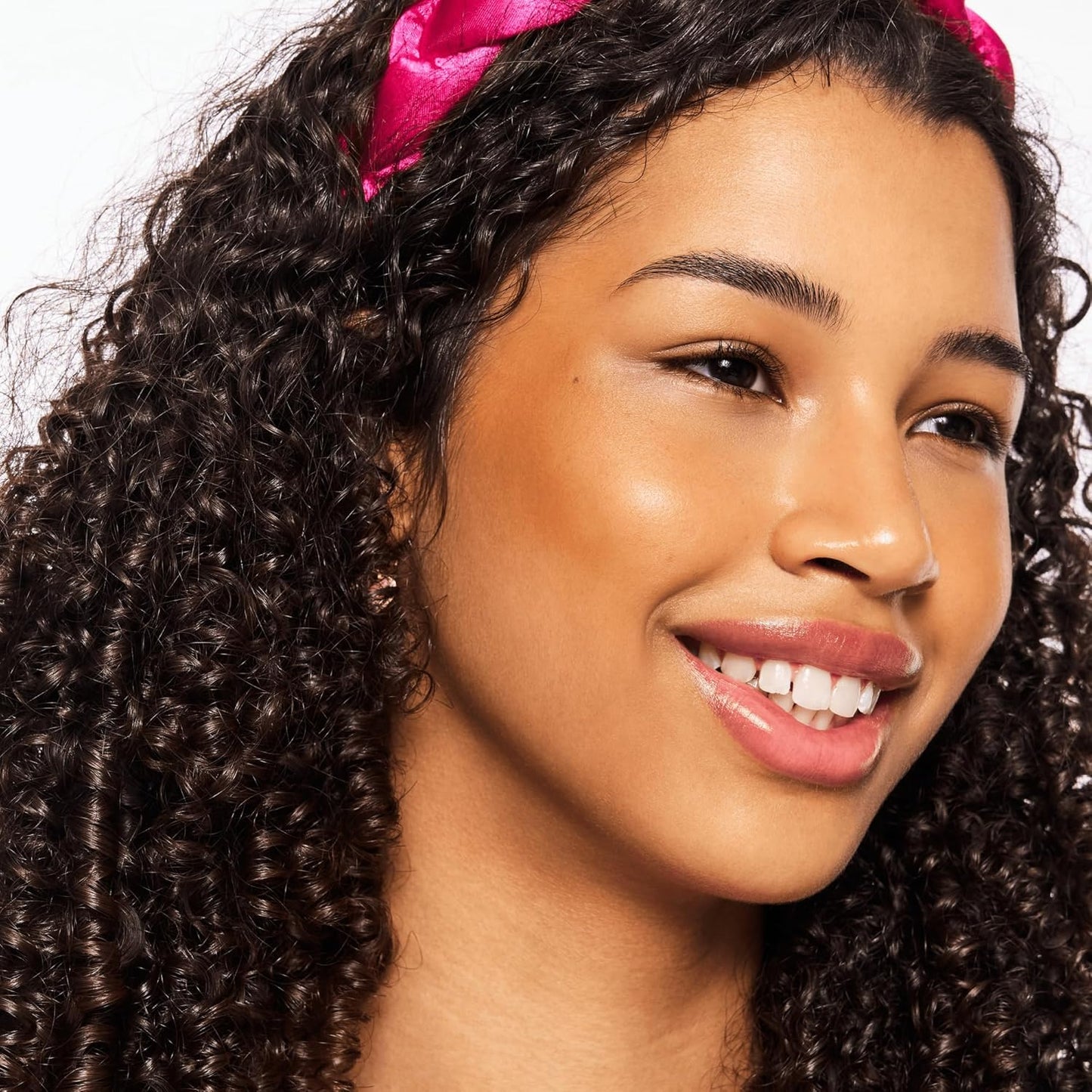 essence | Baby Got Bronze Liquid Bronzer | Lightweight, Buildable, Natural Finish with Sponge Applicator| Vegan & Cruelty Free (30 | Vacation Vibes)-Velvo Beauty