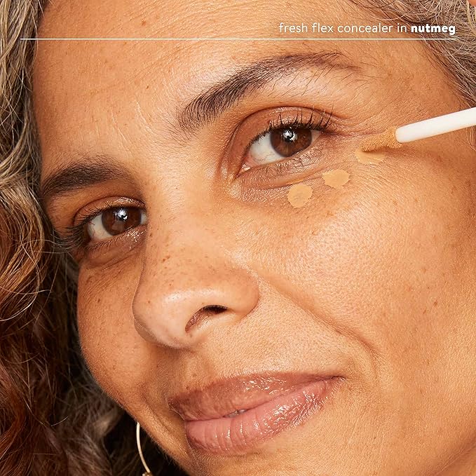 Honest Beauty Fresh Flex Concealer with Niacinamide + Vitamin E + Hyaluronic Acid | Vegan + Cruelty free | Nutmeg, 0.17 fl oz-Velvo Beauty