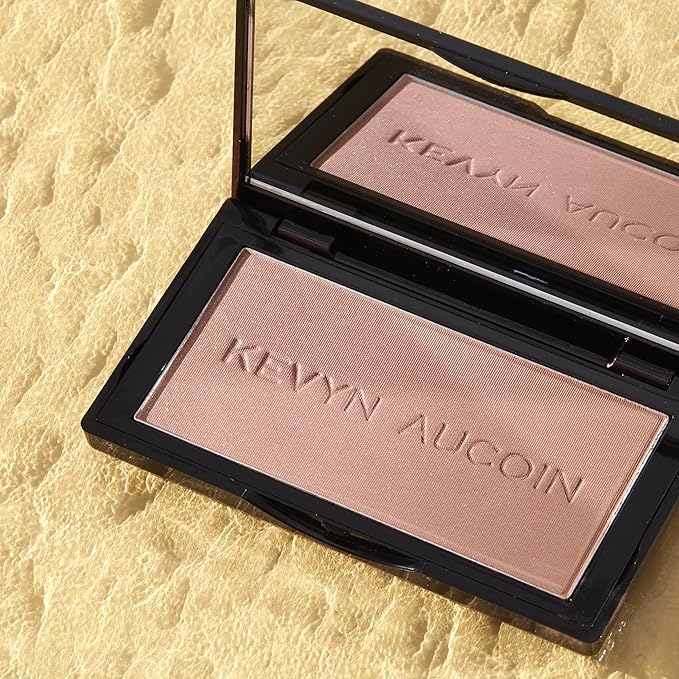 Kevyn Aucoin The Neo-Bronzer, Sunrise Light: 3 in 1 makeup palette. Highlighter, blush & bronzer in one smooth gradient makeup compact. Shimmer & matte in light, medium & deep. Sun-kissed to bronzed.-Velvo Beauty